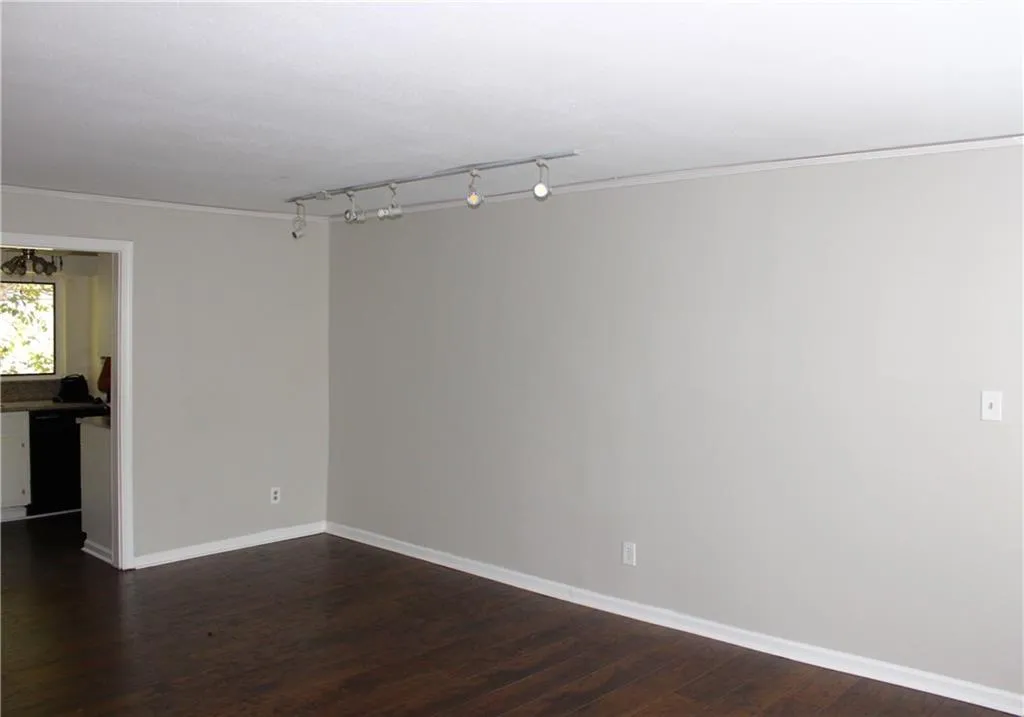 101 Ardmore Place Unit 3, Atlanta, Georgia 30309, 2 Bedrooms Bedrooms, ,1 BathroomBathrooms,Residential,Sold,101 Ardmore Place Unit 3,5599616