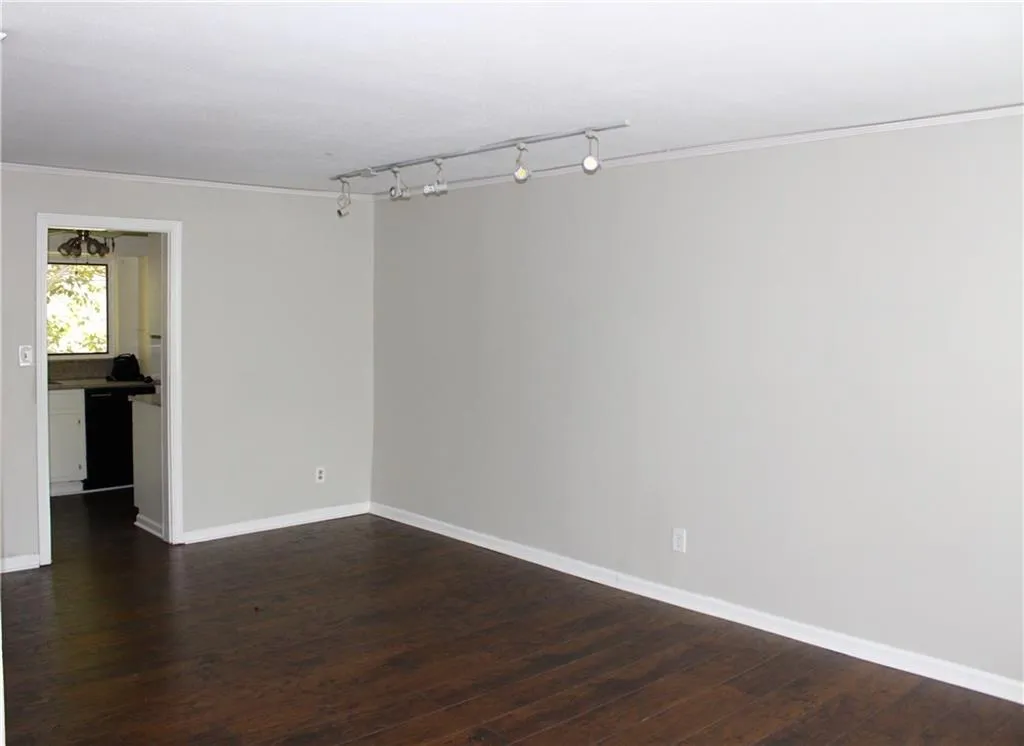 101 Ardmore Place Unit 3, Atlanta, Georgia 30309, 2 Bedrooms Bedrooms, ,1 BathroomBathrooms,Residential,Sold,101 Ardmore Place Unit 3,5599616