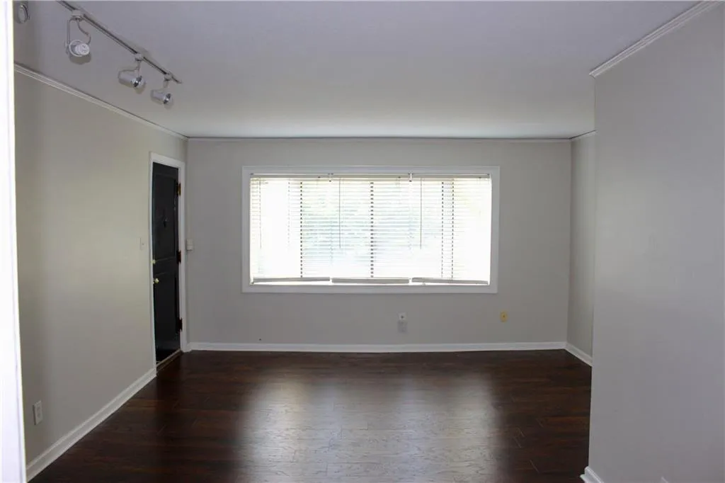 101 Ardmore Place Unit 3, Atlanta, Georgia 30309, 2 Bedrooms Bedrooms, ,1 BathroomBathrooms,Residential,Sold,101 Ardmore Place Unit 3,5599616