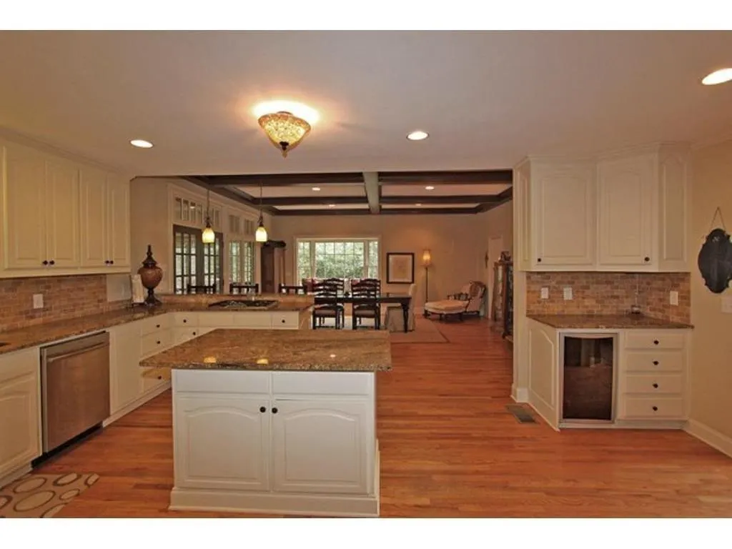 4811 Dudley Lane, Atlanta, Georgia 30327, 5 Bedrooms Bedrooms, ,3 BathroomsBathrooms,Residential,Sold,4811 Dudley Lane,5777565