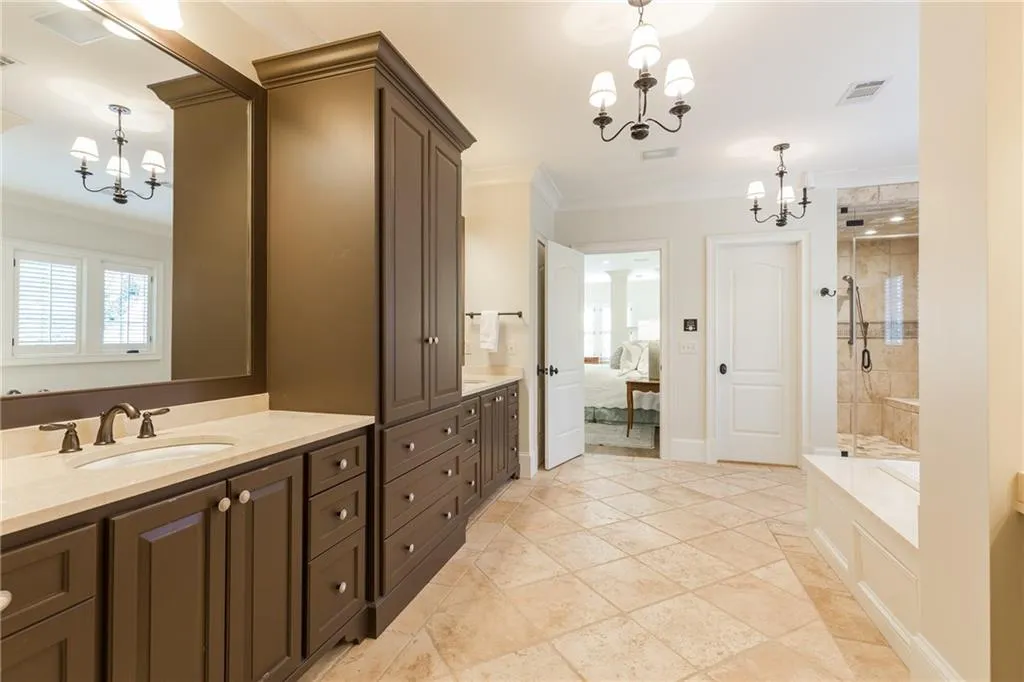 5400 Powers Ferry Road, Sandy Springs, Georgia 30327, 6 Bedrooms Bedrooms, ,5 BathroomsBathrooms,Residential,Sold,5400 Powers Ferry Road,5953389