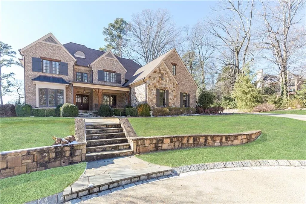 5400 Powers Ferry Road, Sandy Springs, Georgia 30327, 6 Bedrooms Bedrooms, ,5 BathroomsBathrooms,Residential,Sold,5400 Powers Ferry Road,5953389