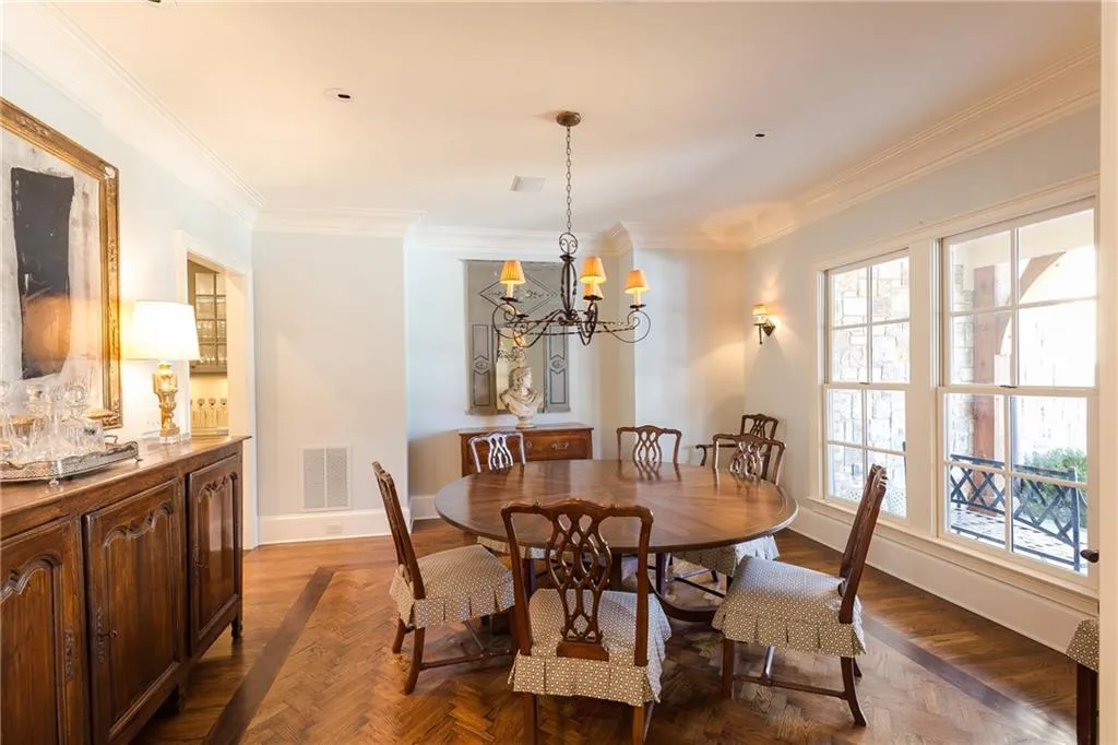 5400 Powers Ferry Road, Sandy Springs, Georgia 30327, 6 Bedrooms Bedrooms, ,5 BathroomsBathrooms,Residential,Sold,5400 Powers Ferry Road,5953389