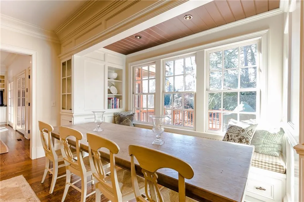 5400 Powers Ferry Road, Sandy Springs, Georgia 30327, 6 Bedrooms Bedrooms, ,5 BathroomsBathrooms,Residential,Sold,5400 Powers Ferry Road,5953389