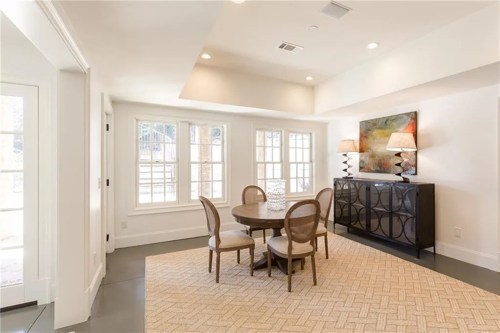 5400 Powers Ferry Road, Sandy Springs, Georgia 30327, 6 Bedrooms Bedrooms, ,5 BathroomsBathrooms,Residential,Sold,5400 Powers Ferry Road,5953389