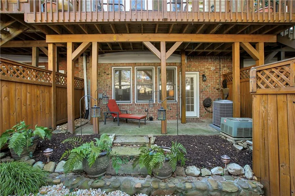 157 Chemin De Vie, Sandy Springs, Georgia 30342, 3 Bedrooms Bedrooms, ,3 BathroomsBathrooms,Residential,Sold,157 Chemin De Vie,5959628