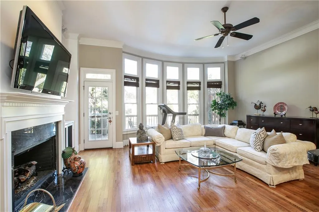 157 Chemin De Vie, Sandy Springs, Georgia 30342, 3 Bedrooms Bedrooms, ,3 BathroomsBathrooms,Residential,Sold,157 Chemin De Vie,5959628