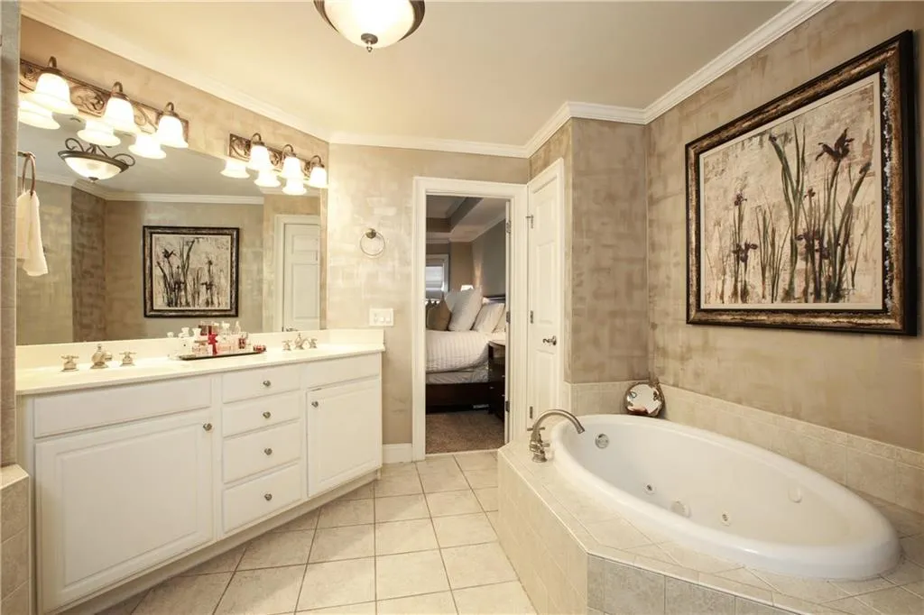 157 Chemin De Vie, Sandy Springs, Georgia 30342, 3 Bedrooms Bedrooms, ,3 BathroomsBathrooms,Residential,Sold,157 Chemin De Vie,5959628