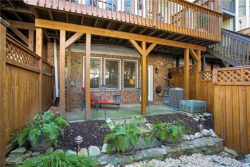 157 Chemin De Vie, Sandy Springs, Georgia 30342, 3 Bedrooms Bedrooms, ,3 BathroomsBathrooms,Residential,Sold,157 Chemin De Vie,5959628