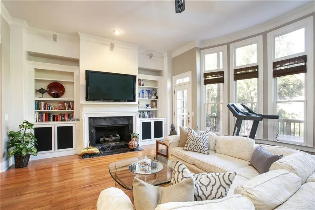 157 Chemin De Vie, Sandy Springs, Georgia 30342, 3 Bedrooms Bedrooms, ,3 BathroomsBathrooms,Residential,Sold,157 Chemin De Vie,5959628