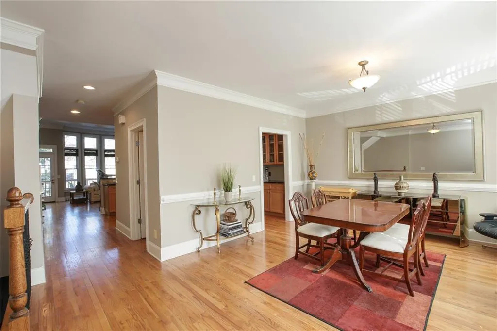 157 Chemin De Vie, Sandy Springs, Georgia 30342, 3 Bedrooms Bedrooms, ,3 BathroomsBathrooms,Residential,Sold,157 Chemin De Vie,5959628