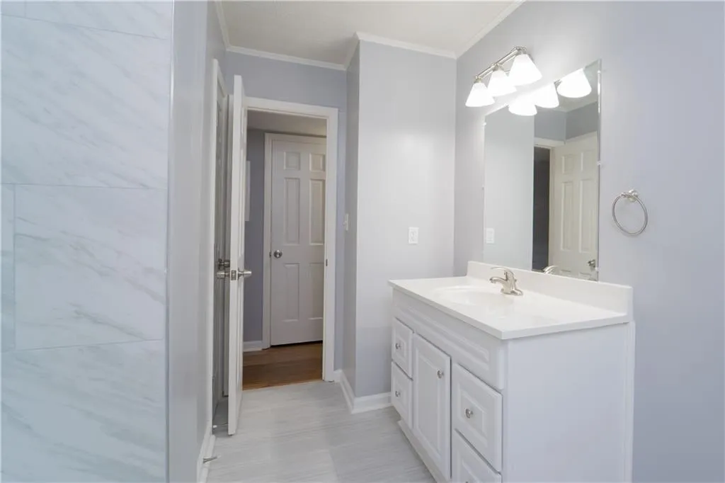355 Winding River Unit #d, Sandy Springs, Georgia 30350, 2 Bedrooms Bedrooms, ,2 BathroomsBathrooms,Residential,Sold,355 Winding River Unit #d,6815807