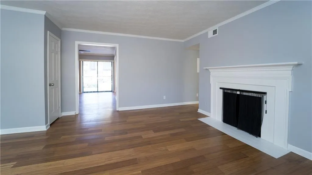355 Winding River Unit #d, Sandy Springs, Georgia 30350, 2 Bedrooms Bedrooms, ,2 BathroomsBathrooms,Residential,Sold,355 Winding River Unit #d,6815807