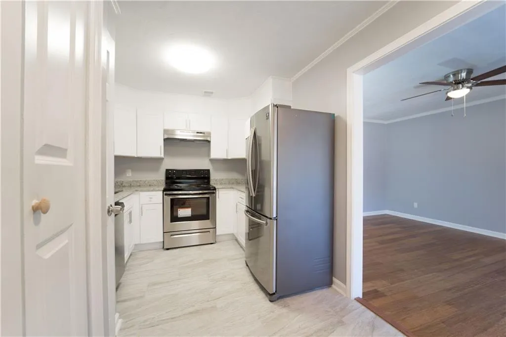 355 Winding River Unit #d, Sandy Springs, Georgia 30350, 2 Bedrooms Bedrooms, ,2 BathroomsBathrooms,Residential,Sold,355 Winding River Unit #d,6815807