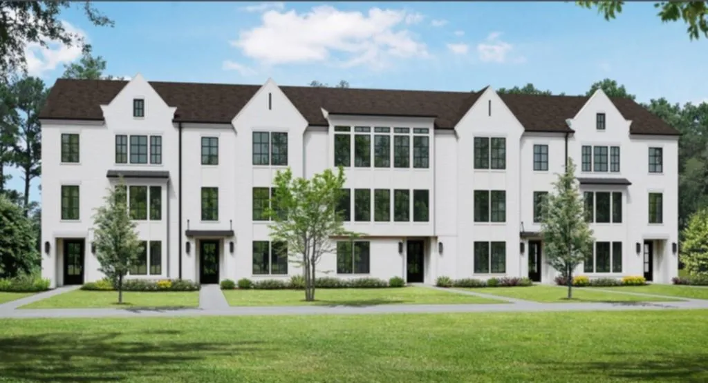 6896 Roswell Road, Sandy Springs, Georgia 30328, 4 Bedrooms Bedrooms, ,3 BathroomsBathrooms,Residential,Sold,6896 Roswell Road,6838182