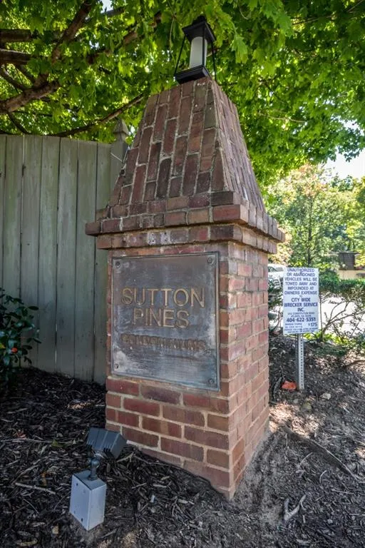 725 Dalrymple Road Unit 2f, Sandy Springs, Georgia 30328, 2 Bedrooms Bedrooms, ,2 BathroomsBathrooms,Residential,Sold,725 Dalrymple Road Unit 2f,6649185