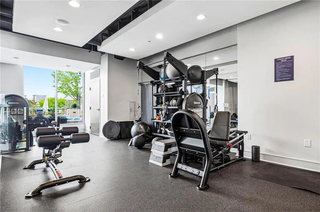 2795 Peachtree Road Ne Unit 2601, Atlanta, Georgia 30305, 2 Bedrooms Bedrooms, 0 ,2 BathroomsBathrooms,Residential,For Sale,2795 Peachtree Road Ne Unit 2601,7749140