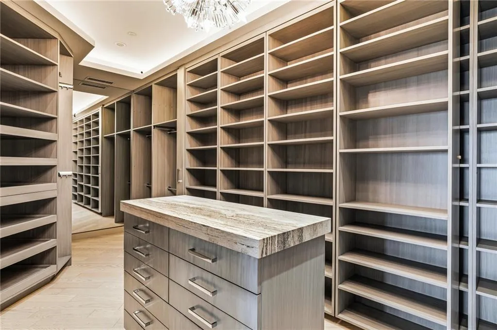 2795 Peachtree Road Ne Unit 2601, Atlanta, Georgia 30305, 2 Bedrooms Bedrooms, 0 ,2 BathroomsBathrooms,Residential,For Sale,2795 Peachtree Road Ne Unit 2601,7749140