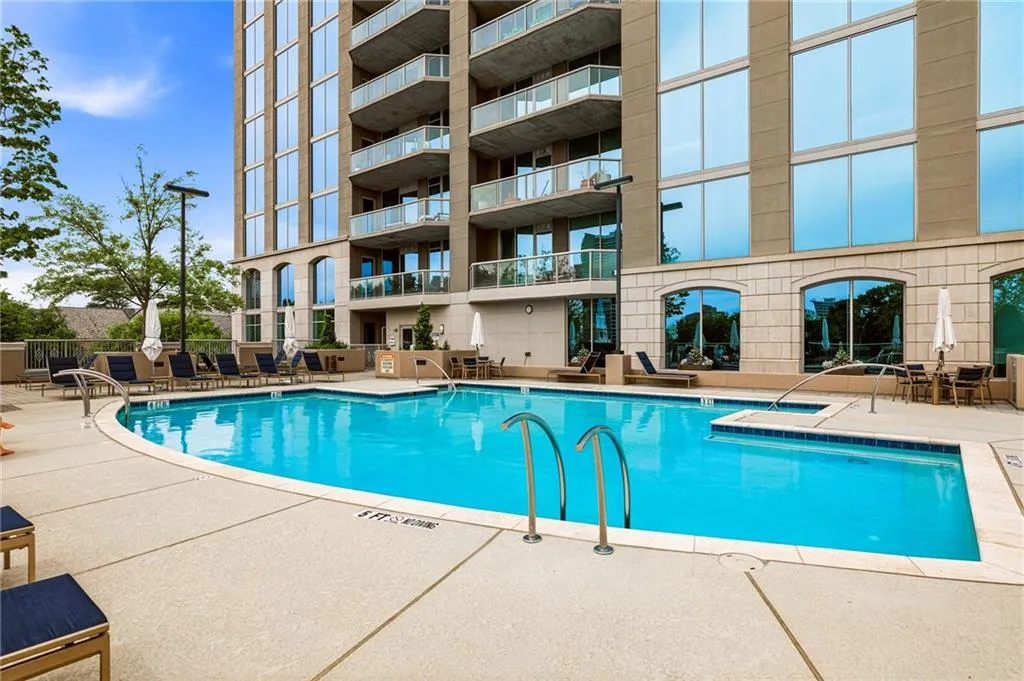 2795 Peachtree Road Ne Unit 2601, Atlanta, Georgia 30305, 2 Bedrooms Bedrooms, 0 ,2 BathroomsBathrooms,Residential,For Sale,2795 Peachtree Road Ne Unit 2601,7749140