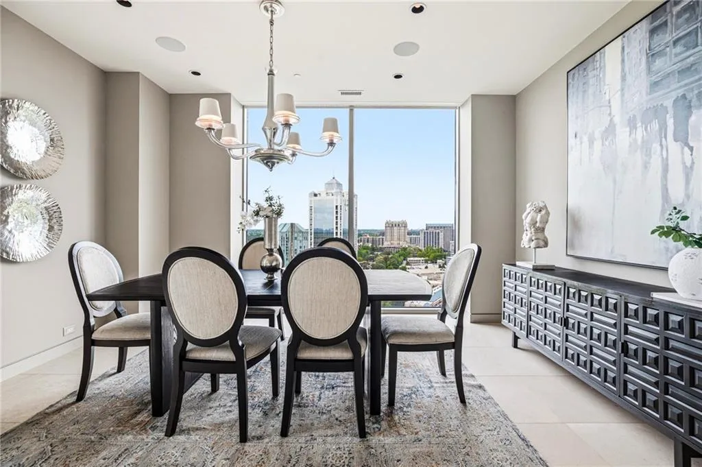 2795 Peachtree Road Ne Unit 2601, Atlanta, Georgia 30305, 2 Bedrooms Bedrooms, 0 ,2 BathroomsBathrooms,Residential,For Sale,2795 Peachtree Road Ne Unit 2601,7749140