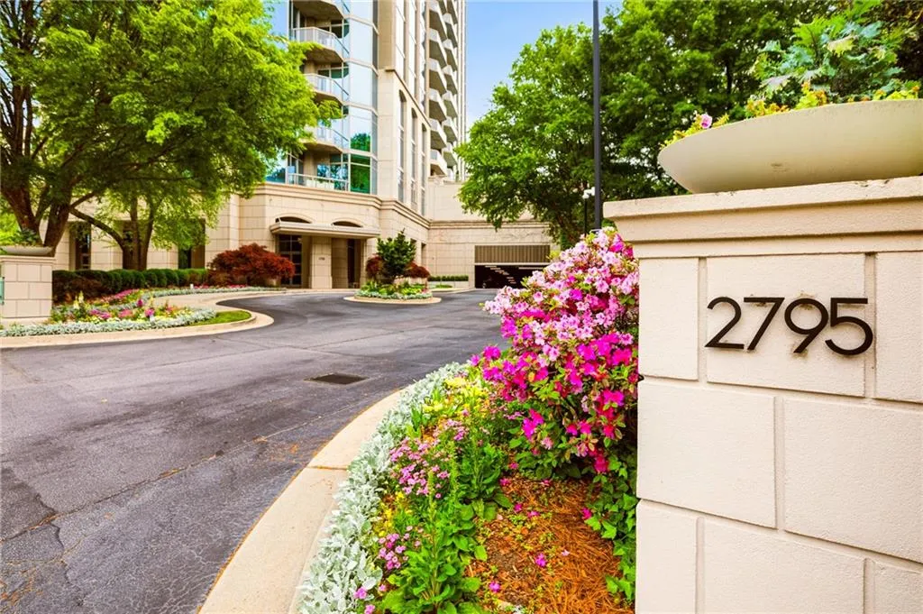 2795 Peachtree Road Ne Unit 2601, Atlanta, Georgia 30305, 2 Bedrooms Bedrooms, 0 ,2 BathroomsBathrooms,Residential,For Sale,2795 Peachtree Road Ne Unit 2601,7749140