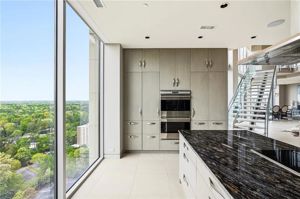 2795 Peachtree Road Ne Unit 2601, Atlanta, Georgia 30305, 2 Bedrooms Bedrooms, 0 ,2 BathroomsBathrooms,Residential,For Sale,2795 Peachtree Road Ne Unit 2601,7749140