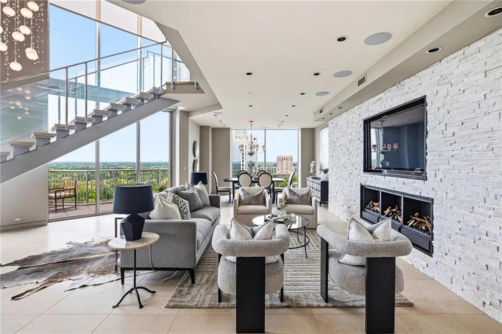 2795 Peachtree Road Ne Unit 2601, Atlanta, Georgia 30305, 2 Bedrooms Bedrooms, 0 ,2 BathroomsBathrooms,Residential,For Sale,2795 Peachtree Road Ne Unit 2601,7749140