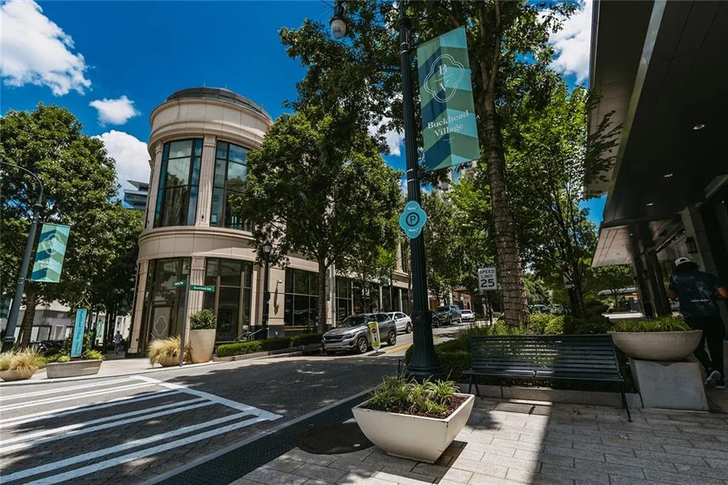 2795 Peachtree Road Ne Unit 2601, Atlanta, Georgia 30305, 2 Bedrooms Bedrooms, 0 ,2 BathroomsBathrooms,Residential,For Sale,2795 Peachtree Road Ne Unit 2601,7749140