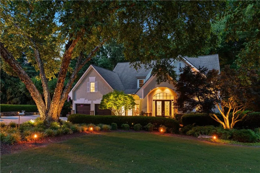 15 S Battery Place, Atlanta, Georgia 30342, 4 Bedrooms Bedrooms, ,3 BathroomsBathrooms,Residential,Sold,15 S Battery Place,7070686