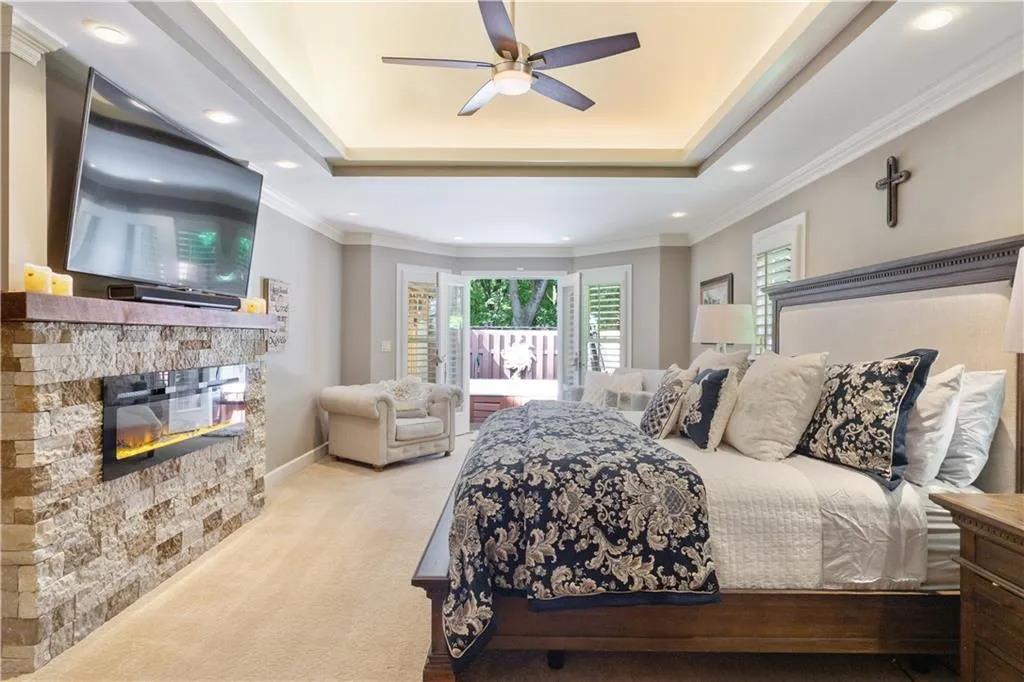 15 S Battery Place, Atlanta, Georgia 30342, 4 Bedrooms Bedrooms, ,3 BathroomsBathrooms,Residential,Sold,15 S Battery Place,7070686