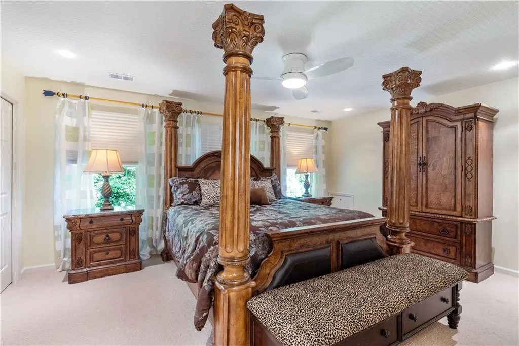 15 S Battery Place, Atlanta, Georgia 30342, 4 Bedrooms Bedrooms, ,3 BathroomsBathrooms,Residential,Sold,15 S Battery Place,7070686