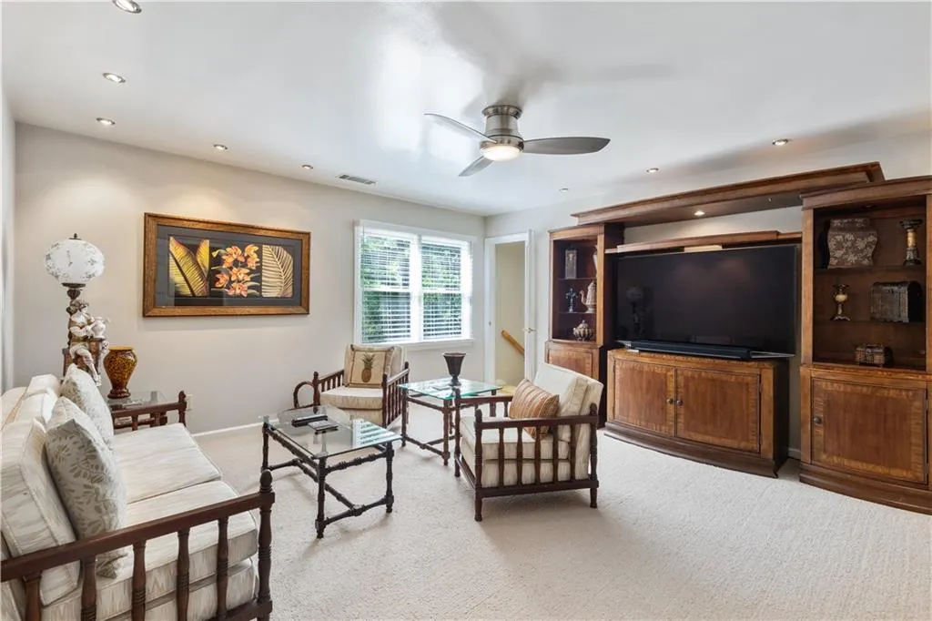 15 S Battery Place, Atlanta, Georgia 30342, 4 Bedrooms Bedrooms, ,3 BathroomsBathrooms,Residential,Sold,15 S Battery Place,7070686