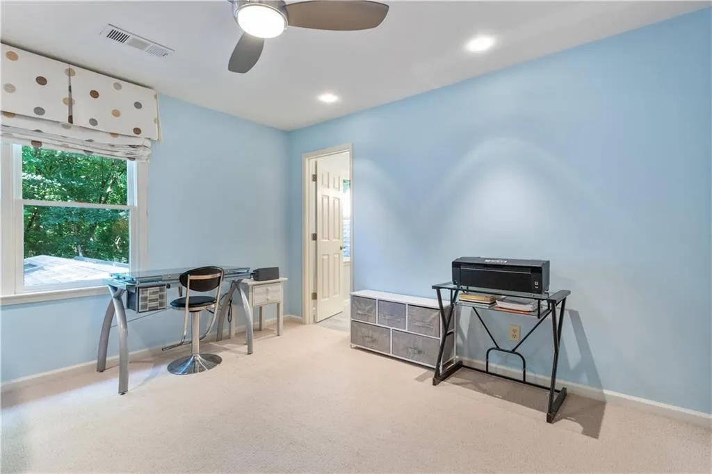 15 S Battery Place, Atlanta, Georgia 30342, 4 Bedrooms Bedrooms, ,3 BathroomsBathrooms,Residential,Sold,15 S Battery Place,7070686