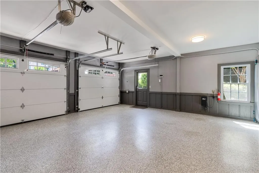 15 S Battery Place, Atlanta, Georgia 30342, 4 Bedrooms Bedrooms, ,3 BathroomsBathrooms,Residential,Sold,15 S Battery Place,7070686