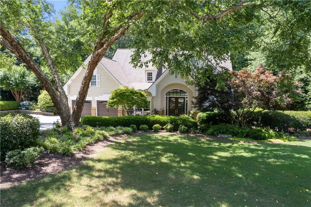 15 S Battery Place, Atlanta, Georgia 30342, 4 Bedrooms Bedrooms, ,3 BathroomsBathrooms,Residential,Sold,15 S Battery Place,7070686