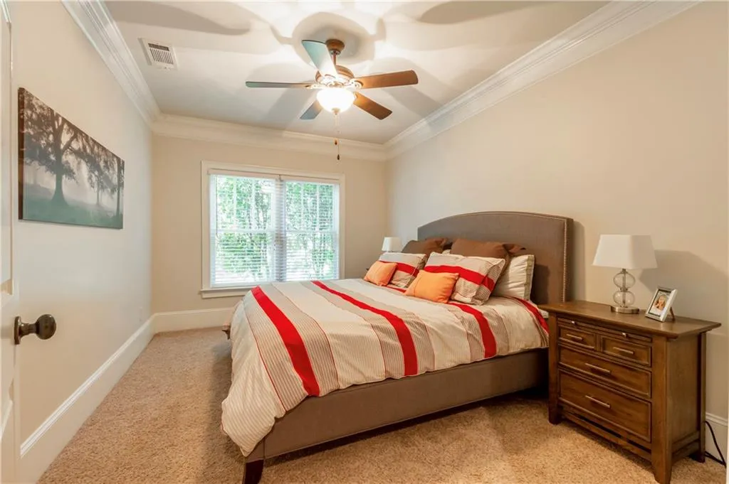 284 Hedden Street Ne, Atlanta, Georgia 30342, 5 Bedrooms Bedrooms, ,4 BathroomsBathrooms,Residential,Sold,284 Hedden Street Ne,6626558
