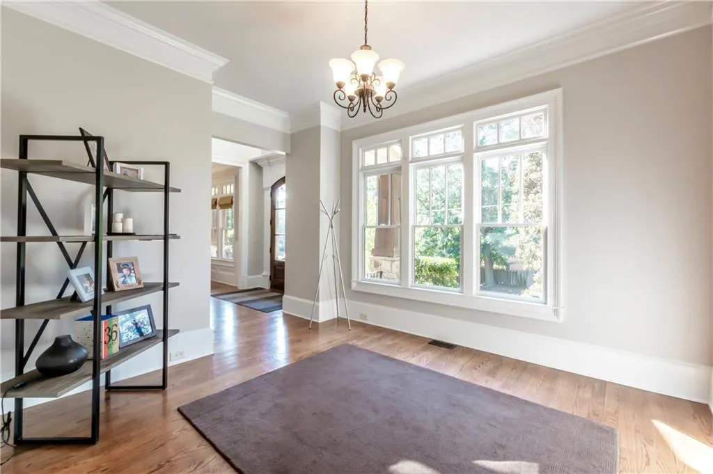 284 Hedden Street Ne, Atlanta, Georgia 30342, 5 Bedrooms Bedrooms, ,4 BathroomsBathrooms,Residential,Sold,284 Hedden Street Ne,6626558