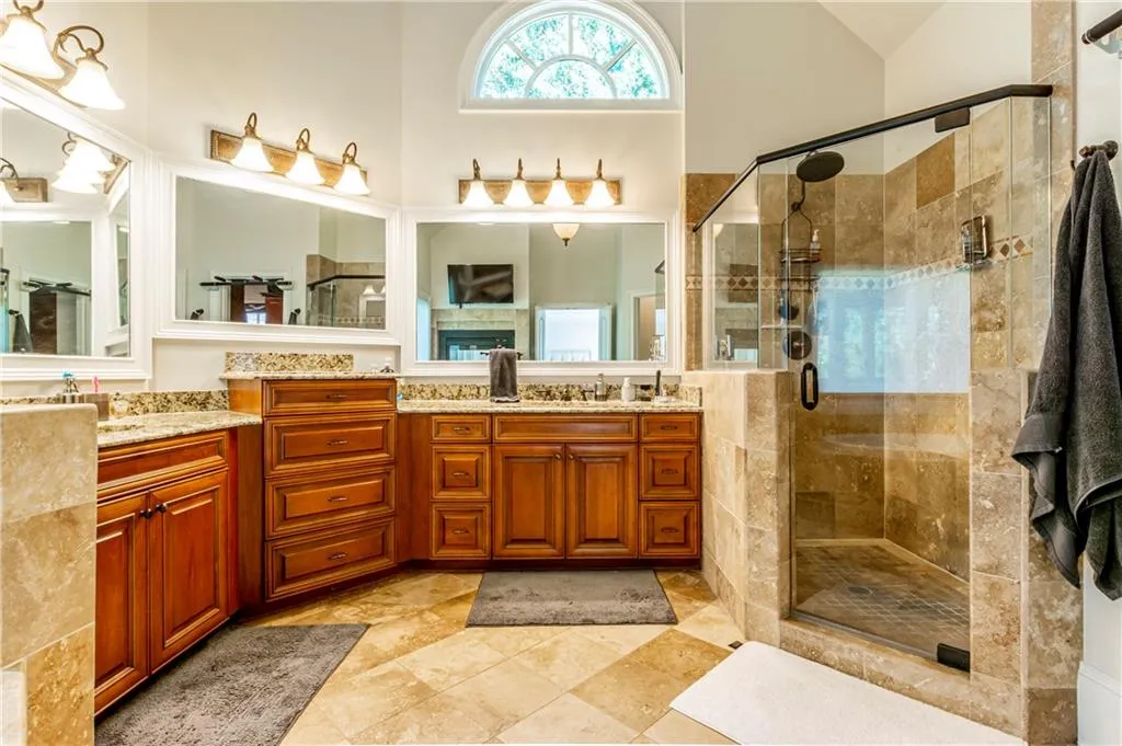 284 Hedden Street Ne, Atlanta, Georgia 30342, 5 Bedrooms Bedrooms, ,4 BathroomsBathrooms,Residential,Sold,284 Hedden Street Ne,6626558
