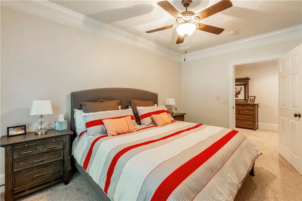 284 Hedden Street Ne, Atlanta, Georgia 30342, 5 Bedrooms Bedrooms, ,4 BathroomsBathrooms,Residential,Sold,284 Hedden Street Ne,6626558