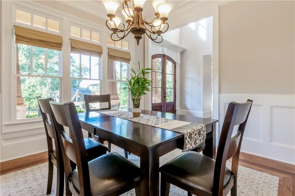 284 Hedden Street Ne, Atlanta, Georgia 30342, 5 Bedrooms Bedrooms, ,4 BathroomsBathrooms,Residential,Sold,284 Hedden Street Ne,6626558