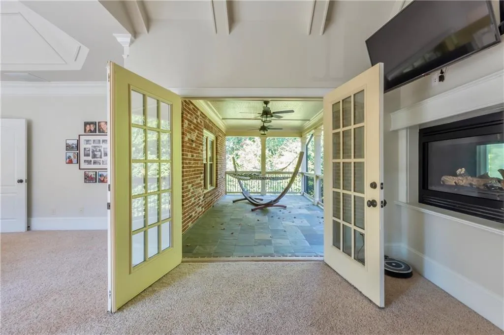 284 Hedden Street Ne, Atlanta, Georgia 30342, 5 Bedrooms Bedrooms, ,4 BathroomsBathrooms,Residential,Sold,284 Hedden Street Ne,6626558