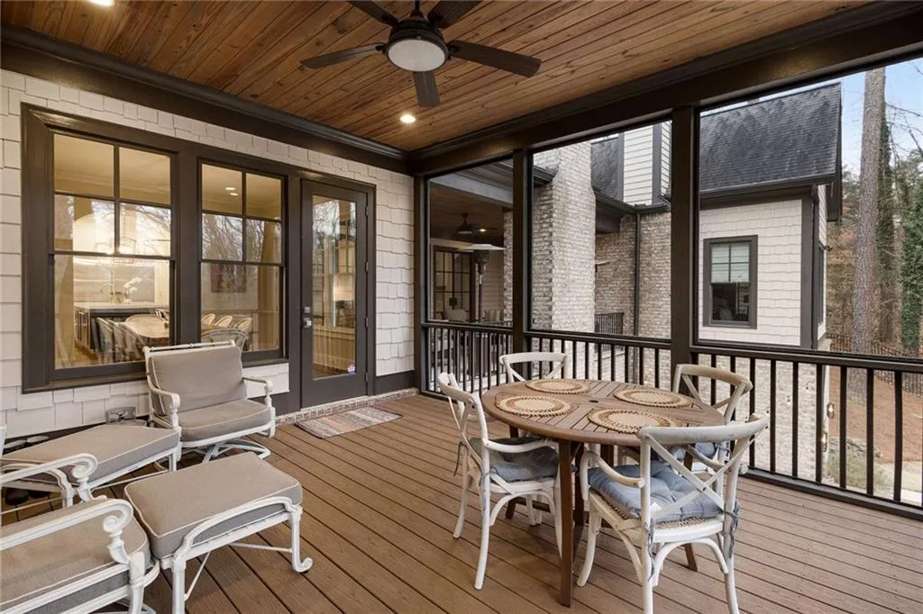 5030 Riverview Road, Atlanta, Georgia 30327, 7 Bedrooms Bedrooms, ,9 BathroomsBathrooms,Residential,Sold,5030 Riverview Road,7353377