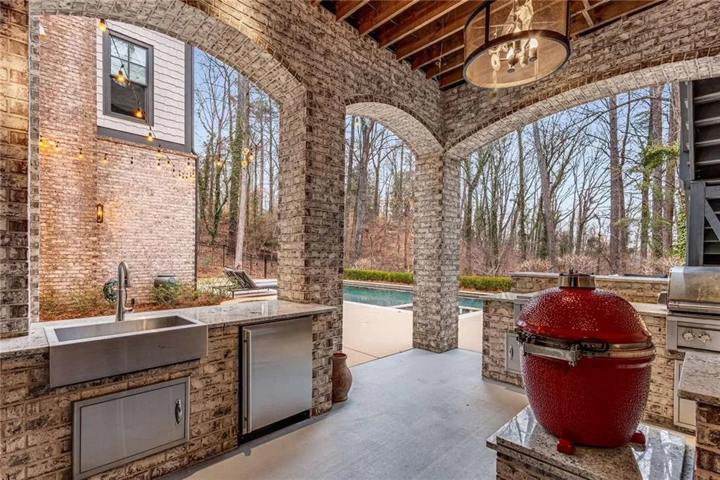 5030 Riverview Road, Atlanta, Georgia 30327, 7 Bedrooms Bedrooms, ,9 BathroomsBathrooms,Residential,Sold,5030 Riverview Road,7353377