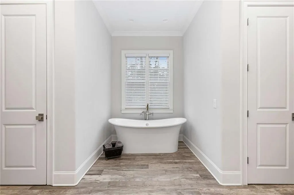 5030 Riverview Road, Atlanta, Georgia 30327, 7 Bedrooms Bedrooms, ,9 BathroomsBathrooms,Residential,Sold,5030 Riverview Road,7353377