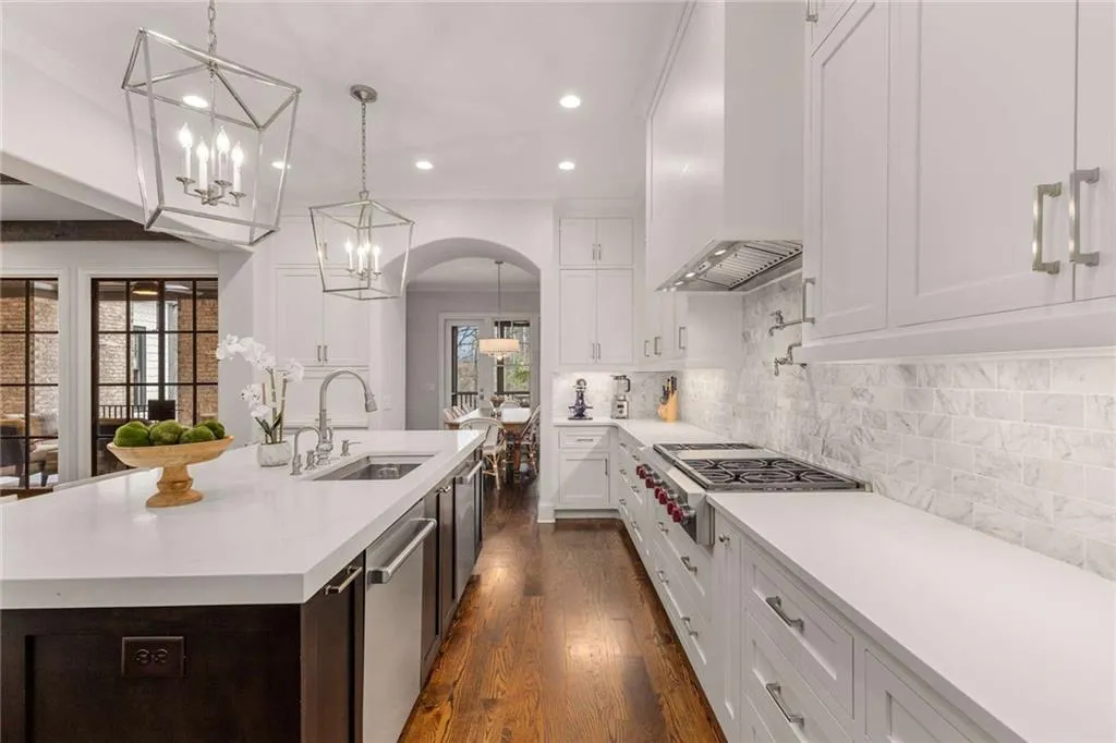 5030 Riverview Road, Atlanta, Georgia 30327, 7 Bedrooms Bedrooms, ,9 BathroomsBathrooms,Residential,Sold,5030 Riverview Road,7353377