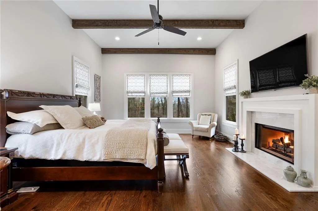 5030 Riverview Road, Atlanta, Georgia 30327, 7 Bedrooms Bedrooms, ,9 BathroomsBathrooms,Residential,Sold,5030 Riverview Road,7353377