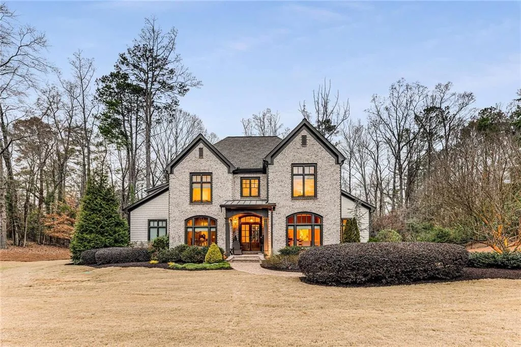 5030 Riverview Road, Atlanta, Georgia 30327, 7 Bedrooms Bedrooms, ,9 BathroomsBathrooms,Residential,Sold,5030 Riverview Road,7353377