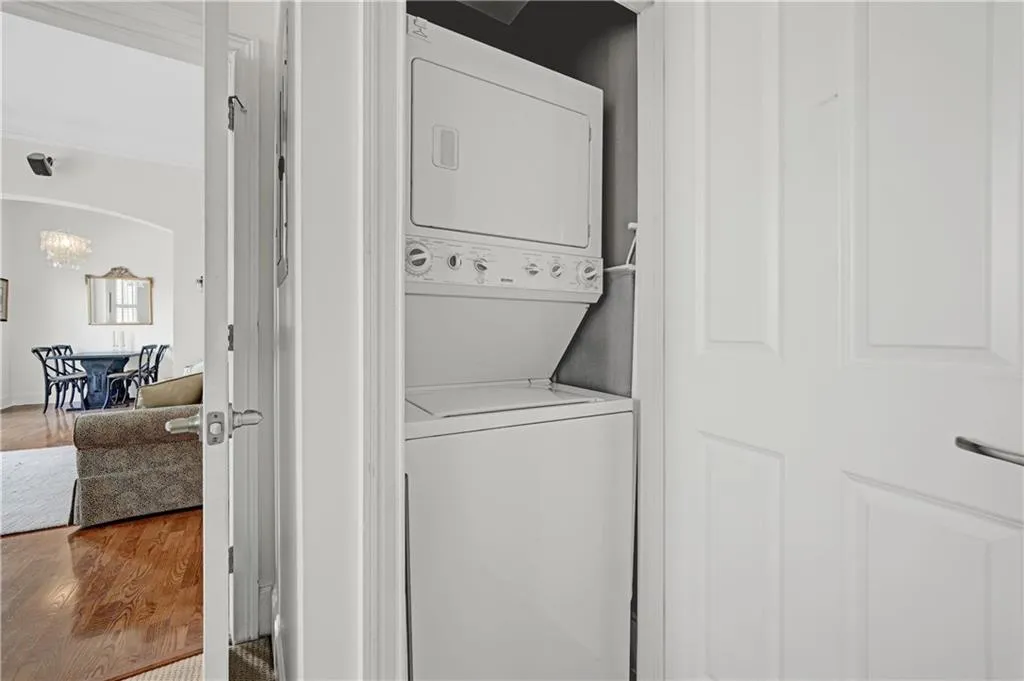 2255 Peachtree Road Unit 520, Atlanta, Georgia 30309, 1 Bedroom Bedrooms, 0 ,2 BathroomsBathrooms,Residential,For Sale,2255 Peachtree Road Unit 520,7733276