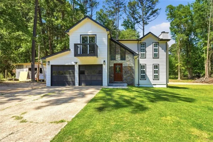 200 Huntcliff Court, Fayetteville, Georgia 30214