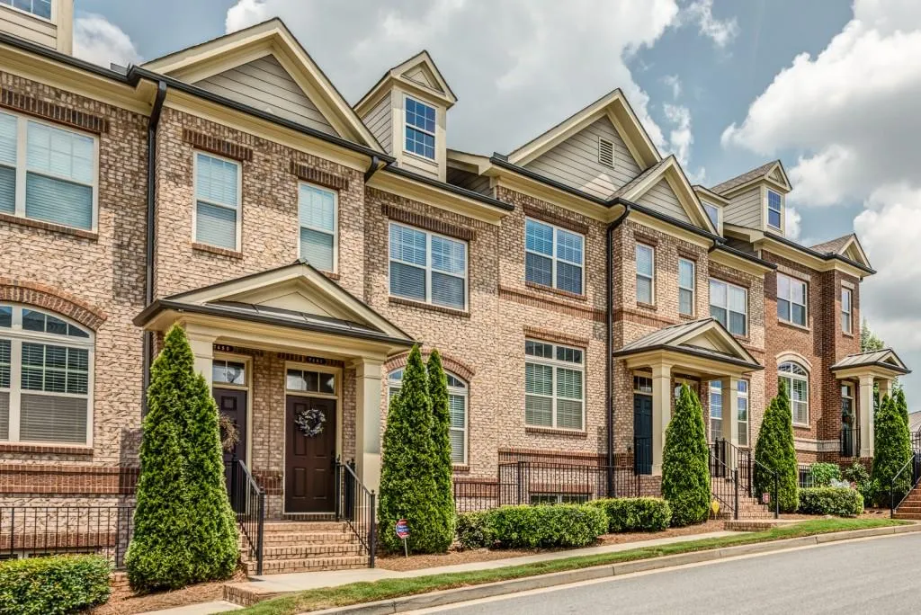 7460 Glisten Avenue, Atlanta, Georgia 30328, 3 Bedrooms Bedrooms, ,3 BathroomsBathrooms,Residential,Sold,7460 Glisten Avenue,5885657